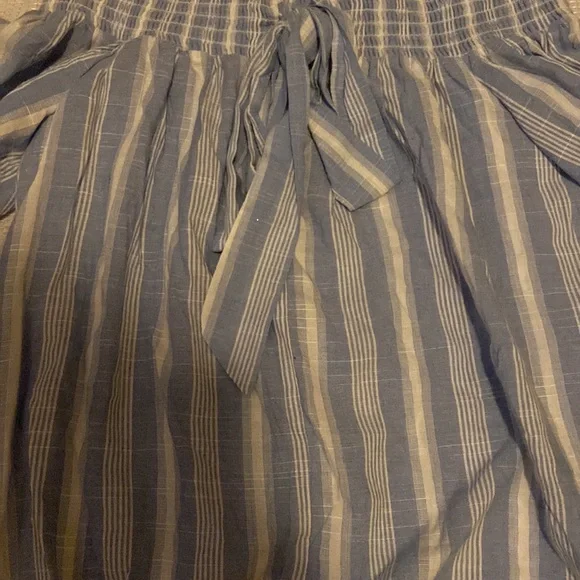 Off the shoulder blouse - Picture 2 of 4